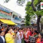 राहुल गांधी की टिप्पणी पर भाजपा का प्रदर्शन, महिला कार्यकर्ता बोलीं– ‘मां का अपमान नहीं सहेगा हिंदुस्तान’