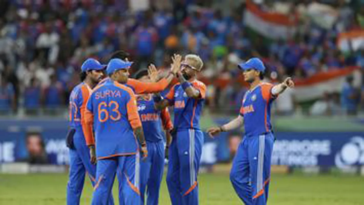 apollo-tyres-new-jersey-sponsor-team-india-579-cr-deal