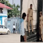 संभल में सबसे बड़ी इनकम टैक्स रेड: 70 गाड़ियों के साथ 100 से ज्यादा अफसरों का मीट कारोबारियों पर धावा