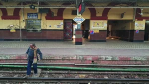 barharwa-railway-station-passenger-safety
