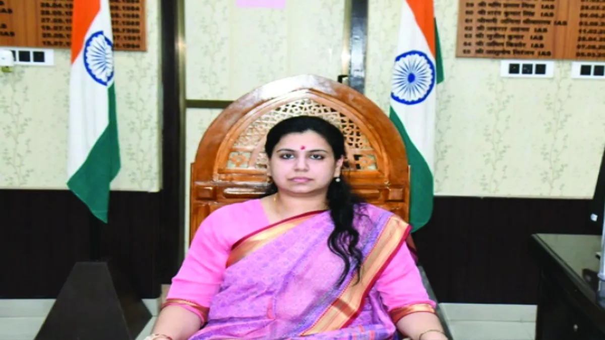 deoria-e-office-not-implemented-28-officers-salary-stopped