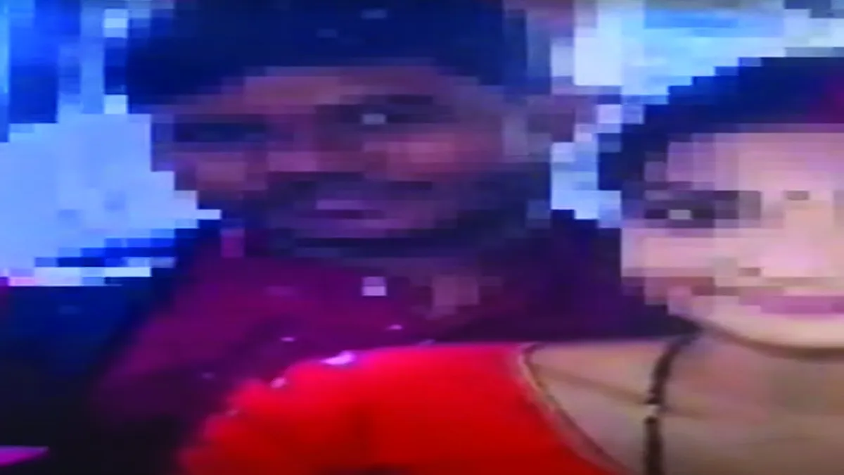 deoria-banakata-wife-elopes-loot-child-abandoned-news