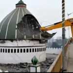 देवरिया मजार विवाद में हाई कोर्ट का बड़ा आदेश, 5 हफ्ते तक यथास्थिति, अपील पर जल्द फैसला करने के निर्देश