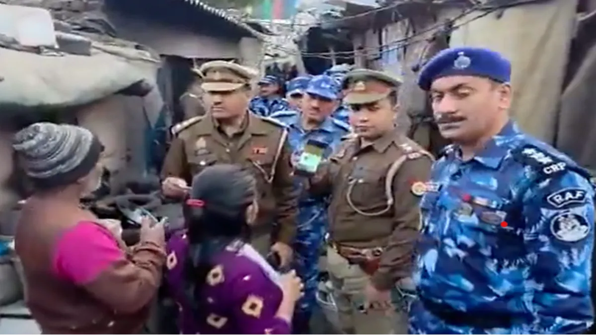 ghaziabad-police-verification-drive-video-warning