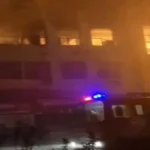 गोरखपुर के सेल टैक्स भवन में देर रात भीषण आग, पहली मंजिल का पूरा कार्यालय जलकर राख