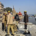 वाराणसी के मणिकर्णिका घाट पर ध्वस्तीकरण के खिलाफ प्रदर्शन, विरासत नष्ट करने का आरोप