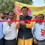 देवरिया में निकली पल्स पोलियो जागरूकता रैली, सांसद शशांक मणि त्रिपाठी ने दिखाई हरी झंडी