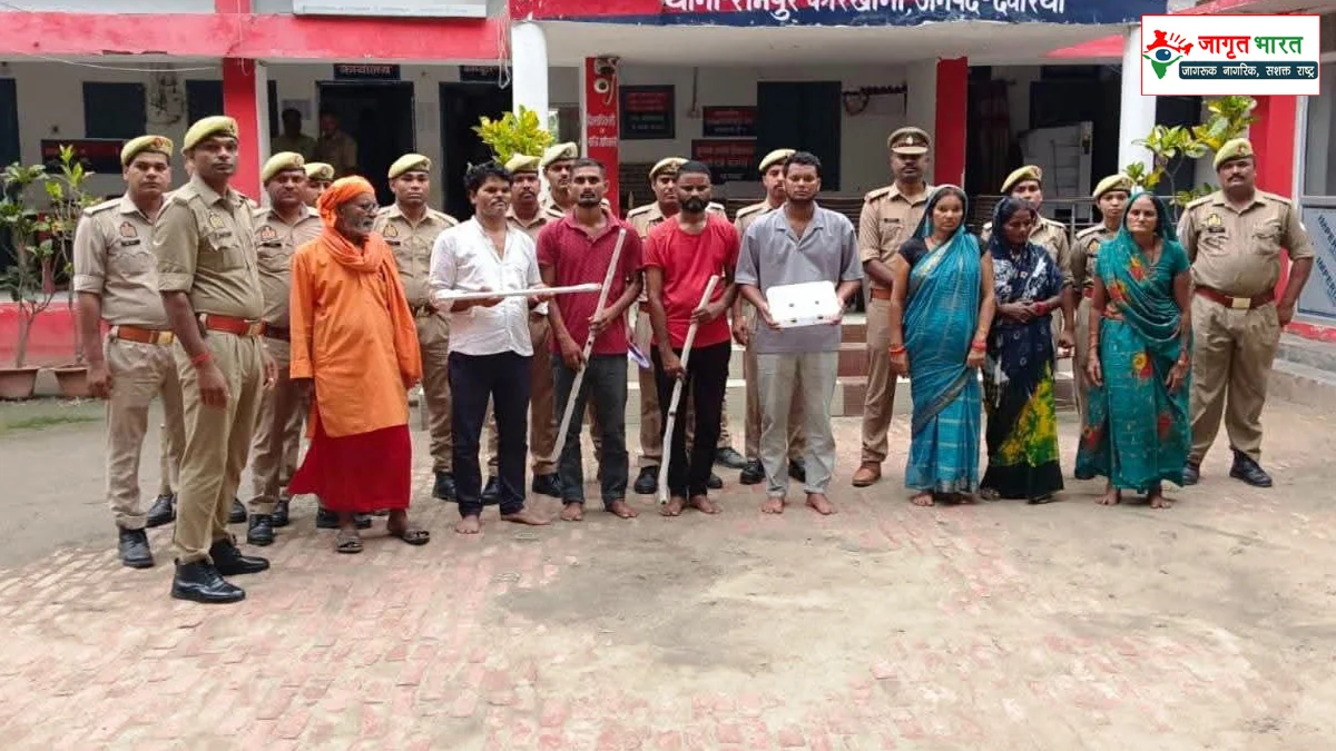 Deoria Over a dispute regarding a pathway