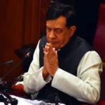 यूपी विधानसभा में हंगामे पर भावुक हुए स्पीकर सतीश महाना, बोले- ‘सोचने पर मजबूर हूं कि इस पद के योग्य हूं या नहीं’